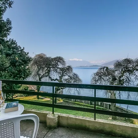 Incanto Sul Lago: Lakefront, Garden & Balconies *