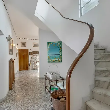 Incanto Sul Lago: Lakefront, Garden & Balconies
