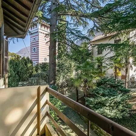 Incanto Sul Lago: Lakefront, Garden & Balconies Villa